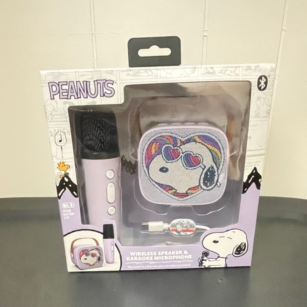 Peanuts Wireless Speaker & Karaoke Microphone
